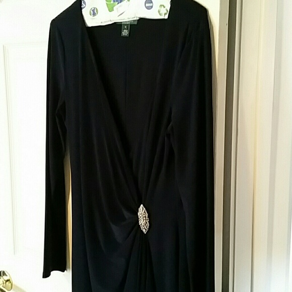 Long dress - Picture 4 of 7